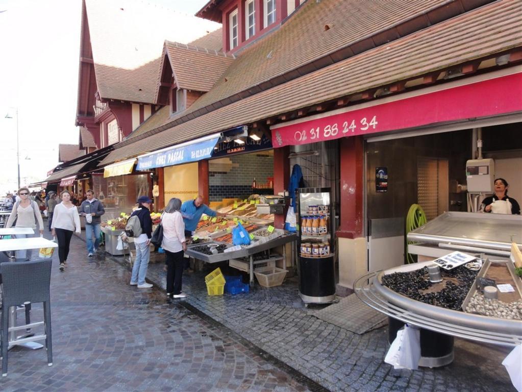 Les Studios Saint Germain Trouville-sur-Mer Bagian luar foto