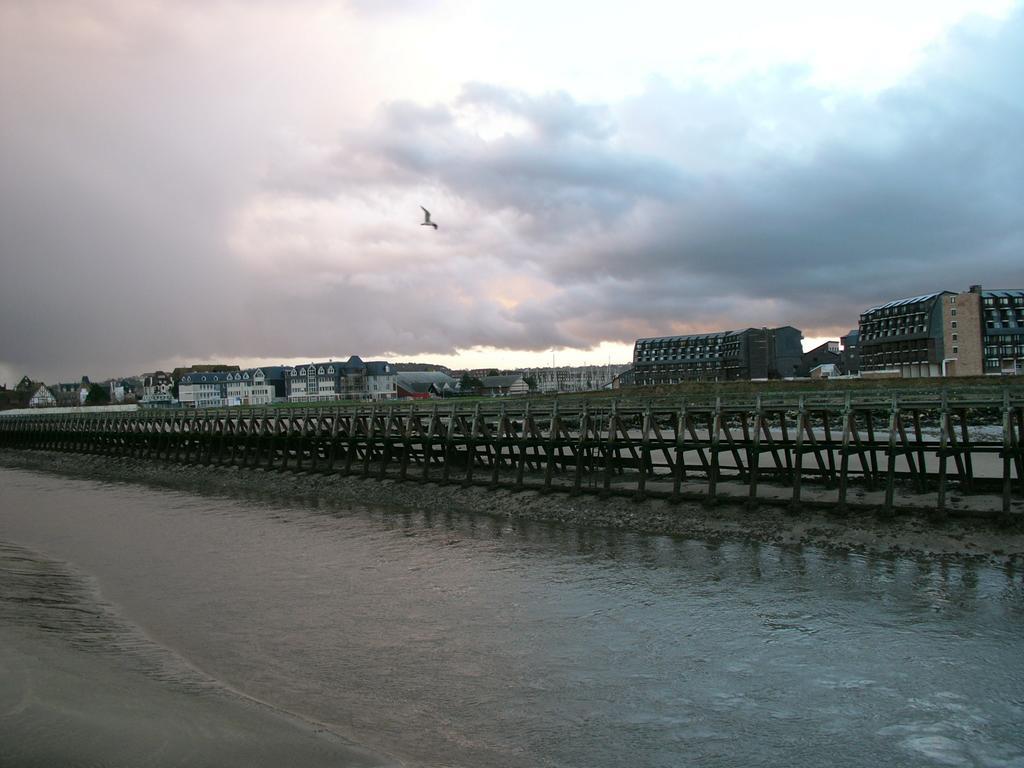 Les Studios Saint Germain Trouville-sur-Mer Bagian luar foto
