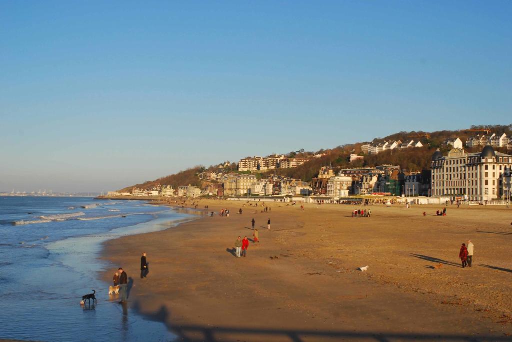 Les Studios Saint Germain Trouville-sur-Mer Bagian luar foto
